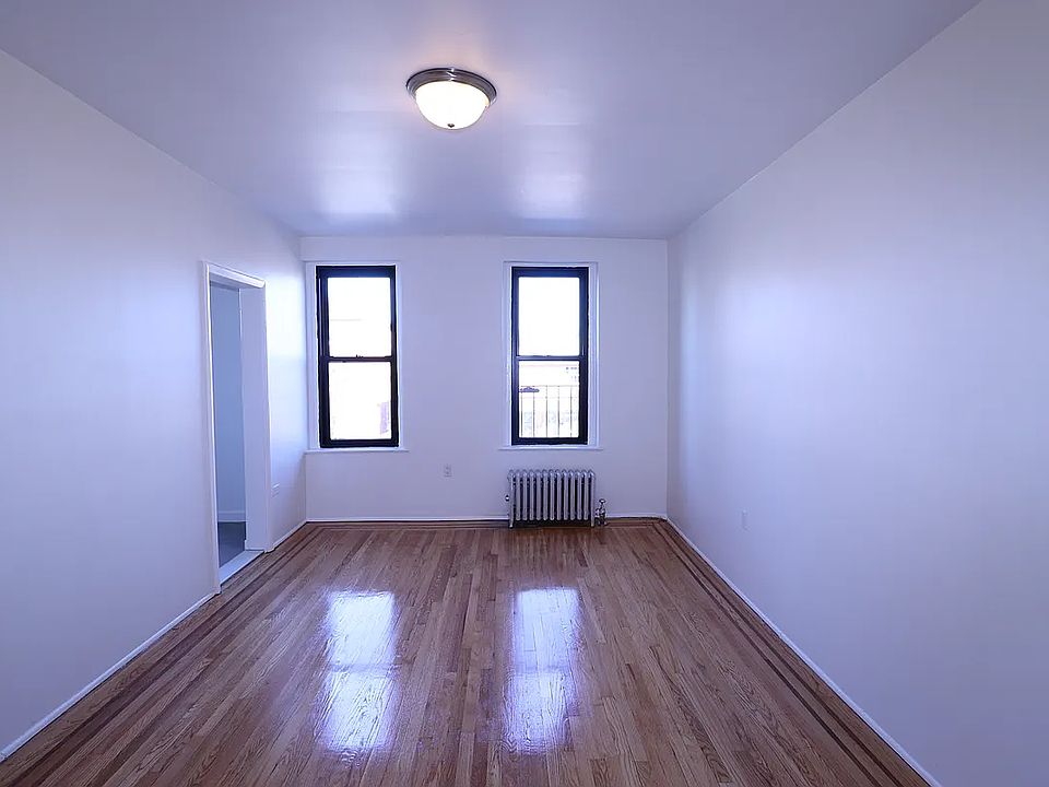 1st image of 15110 35th Ave APT 1M