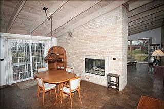 2nd image of 6N676 Hillside Ct