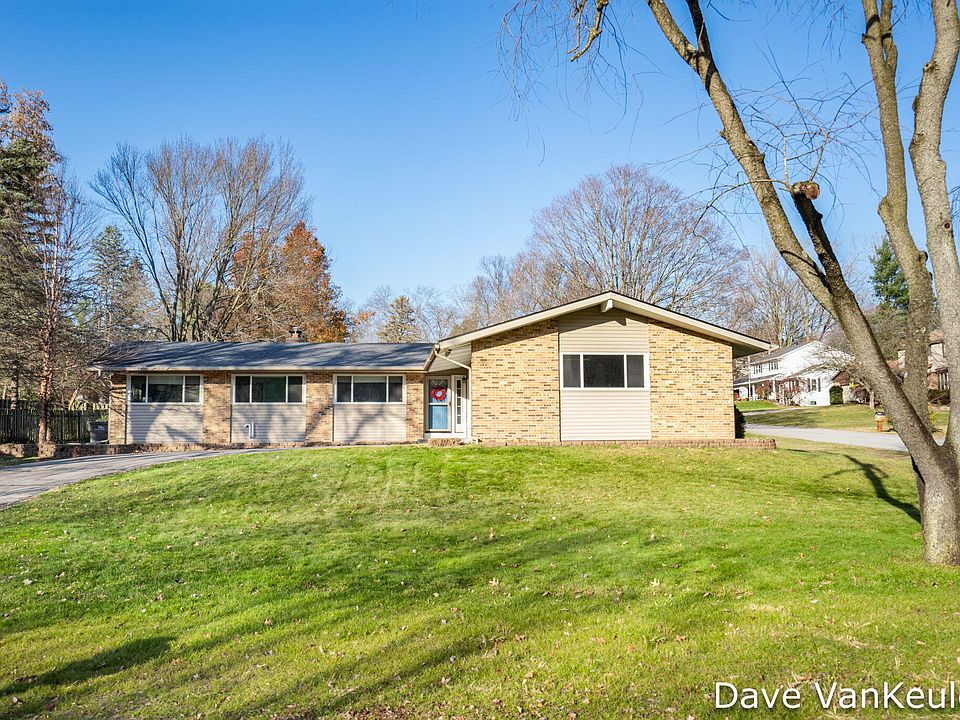 1st image of 6445 Tanglewood Dr SE