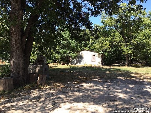 4th image of 909 SW 34th St