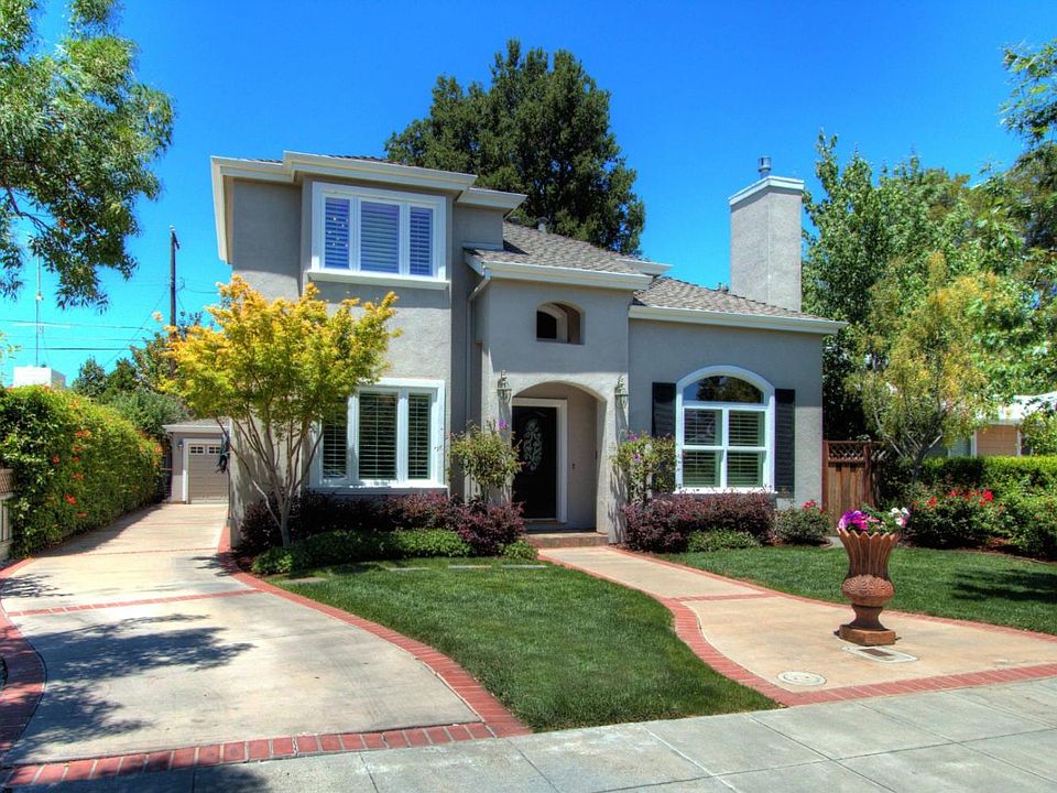1st image of 585 Ashton Ave