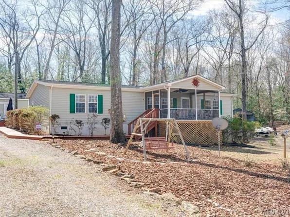 327 Lynch Point Rd, Macon, NC 27551