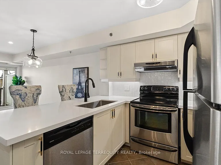 3070 Rotary Way #402 — Photo 11