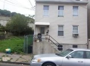 198 Mill St, Paterson, NJ