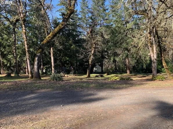 6th Ave, Cheshire, OR 97419