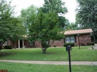12759 Whispering Hills Ln, Saint Louis, MO