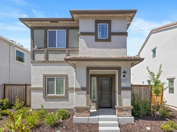 9040 Sausalito Ln, Roseville, CA 95747