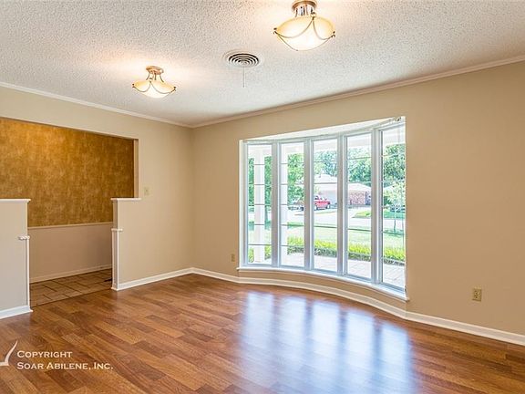 5th image of 3109 San Miguel Dr