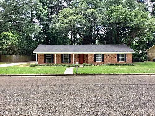 1008 Eagle Hill Trl Photo 1