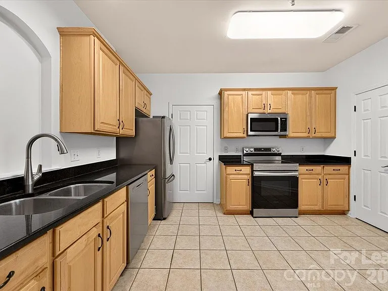 14437 San Paolo Ln — Photo 10