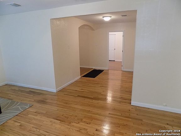 5th image of 1529 San Angelo Blvd