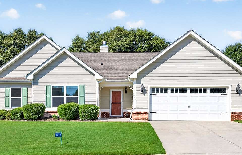 1st image of 1239 Oak Springs Way