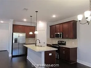 2116 Crescent Pointe Pkwy — Photo 5