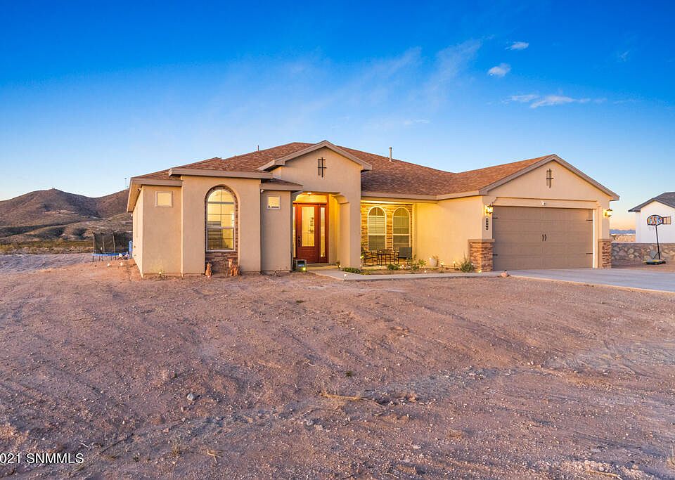 1st image of 3205 Calle Rancho Caballo