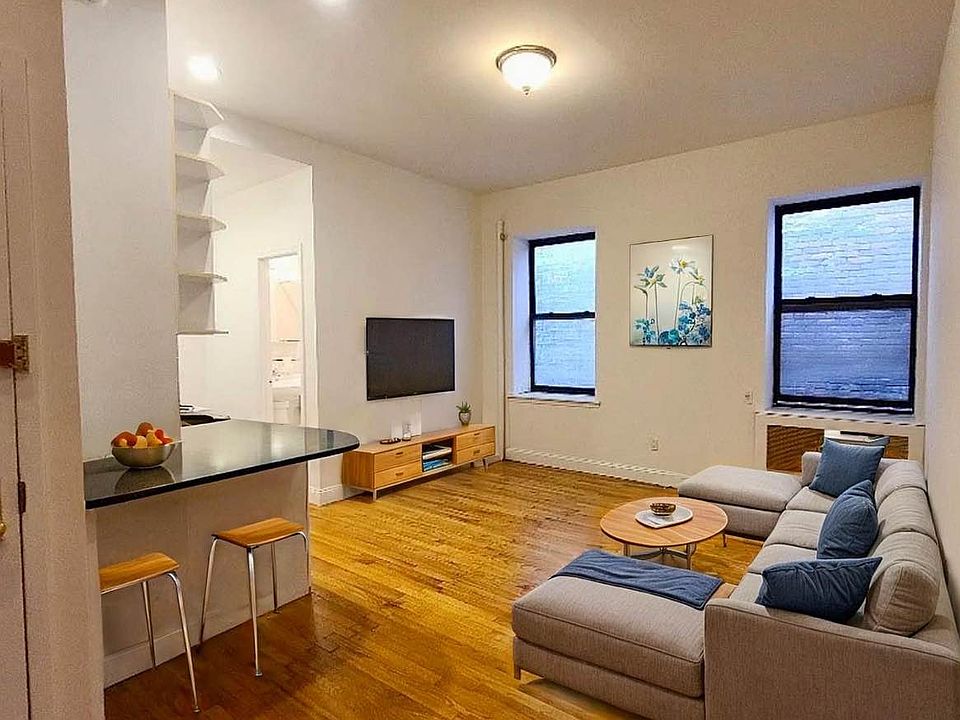 1st image of 1720 2nd Ave APT 5C