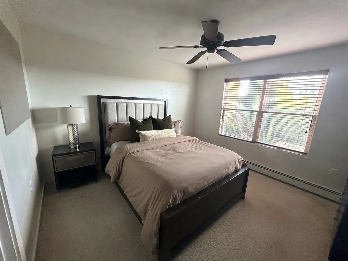 2 bed, 1170 sqft, $3,500 — Photo 2