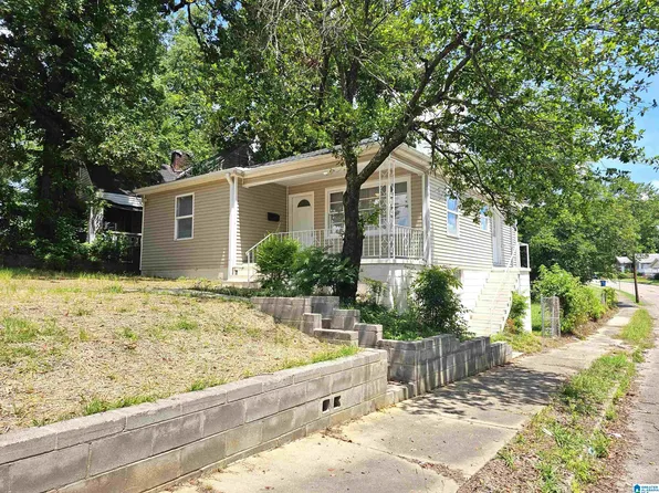 1556 Mountain Dr, Birmingham, AL 35217