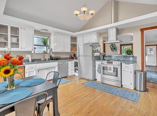 536 Bell St, Edmonds, WA 98020