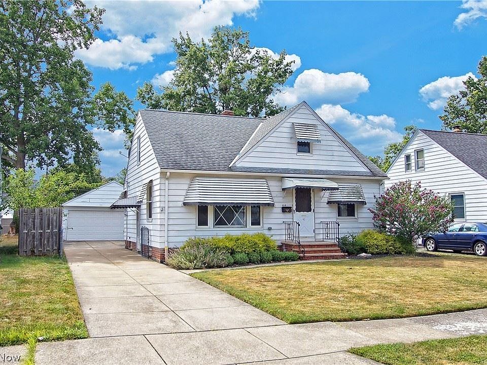 1st image of 414 Acacia Dr