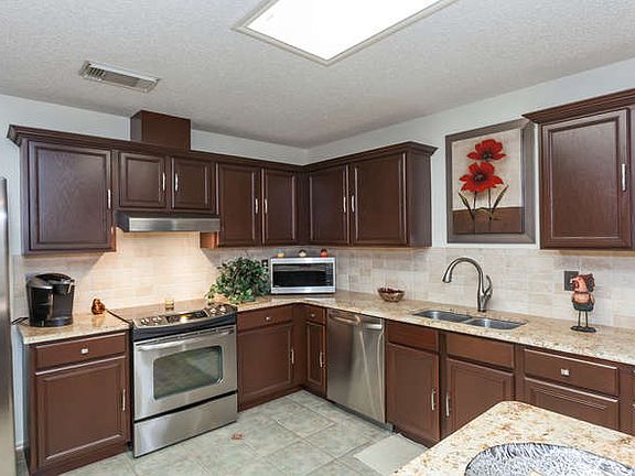 2nd image of 17531 Emerald Canyon Dr