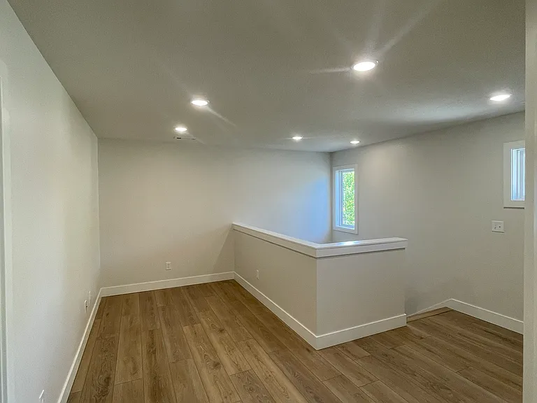 269 Berkshire Dr — Photo 8