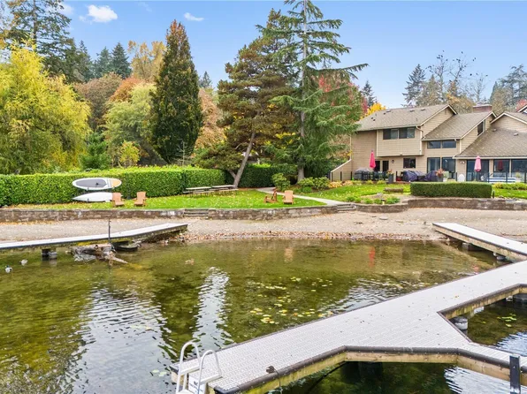 17519 NE 38th Court #9B, Redmond, WA 98052