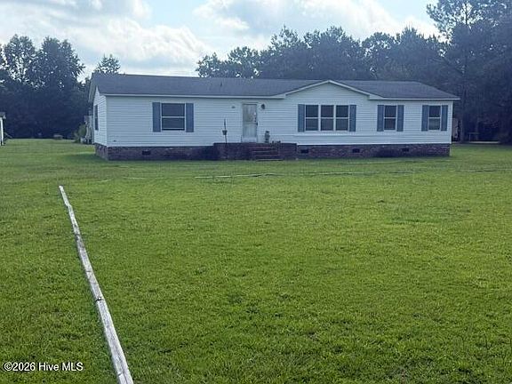3rd image of 48 Sugarberry Avenue