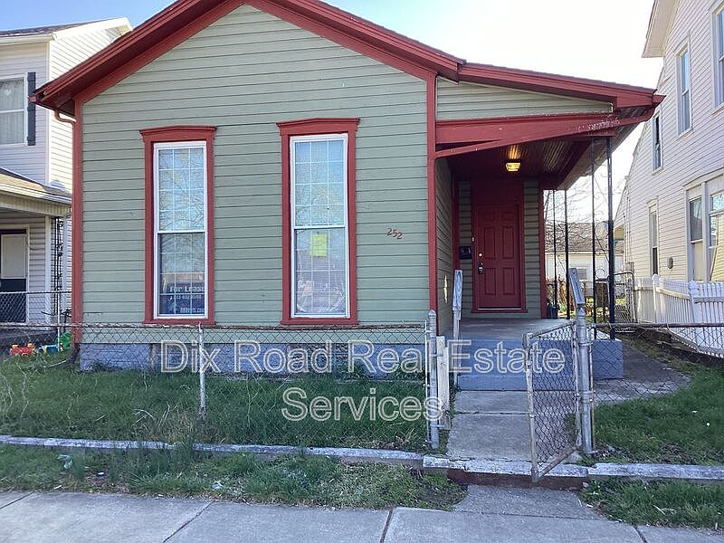 1st image of 252 McClure St
