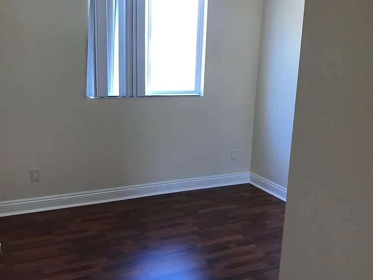 639 E 82nd St #2 — Photo 9