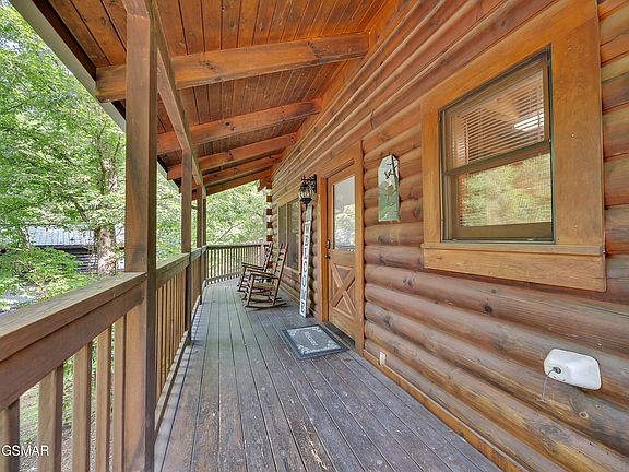 2nd image of 709 Gray Hawk Way