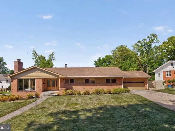 5800 Plainview Rd, Bethesda, MD 20817