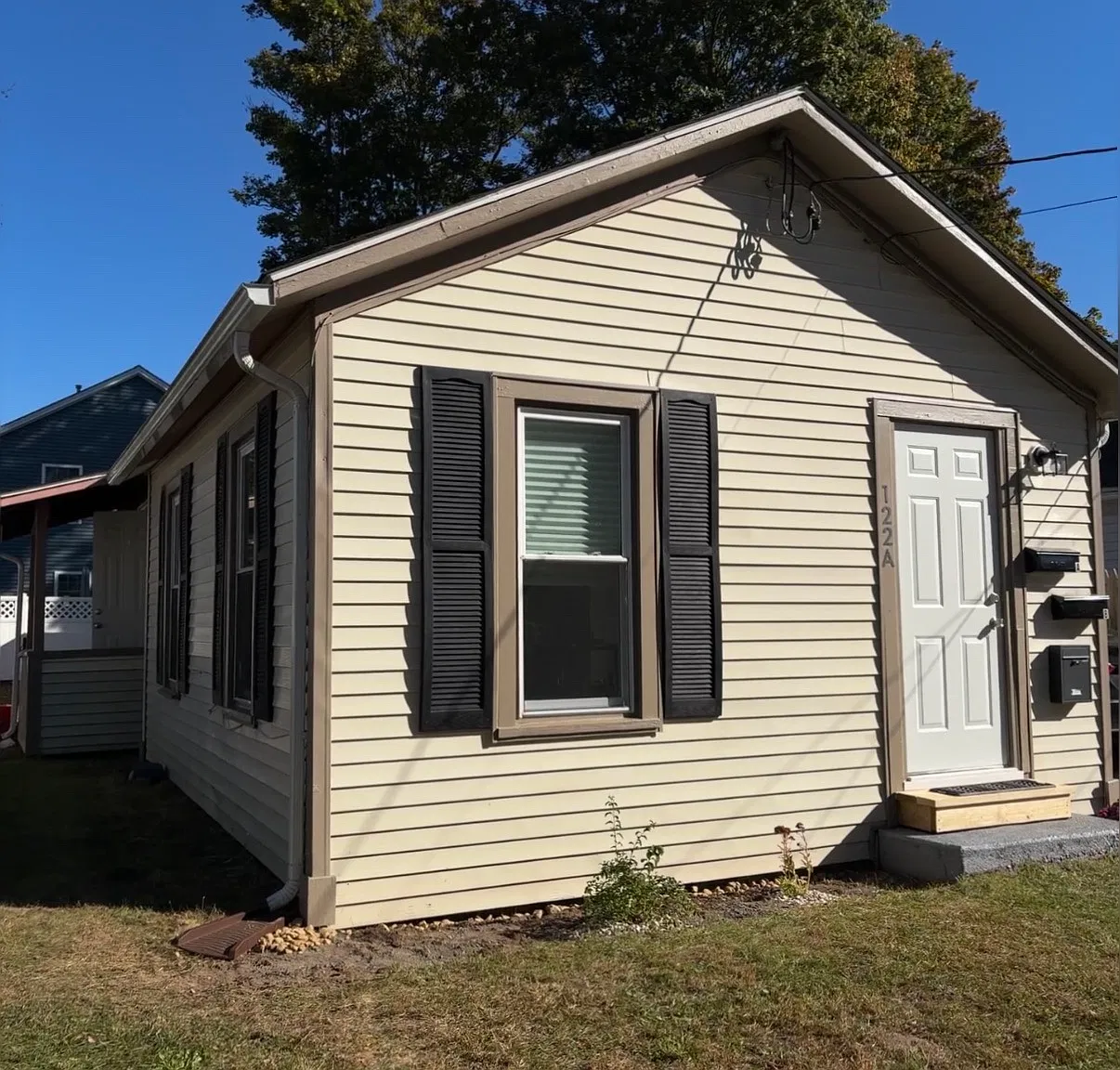 122 Uncas St — Photo 2
