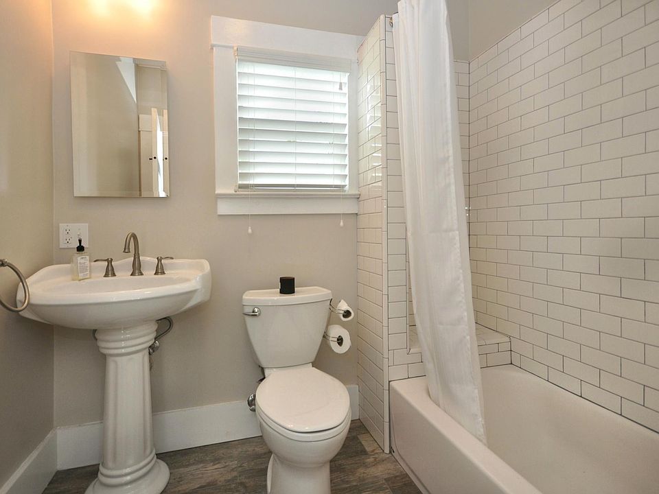 2nd image of 204 W Walnut Ave #78