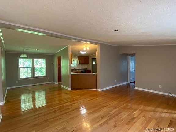 5th image of 3925 Berry Creek Cir