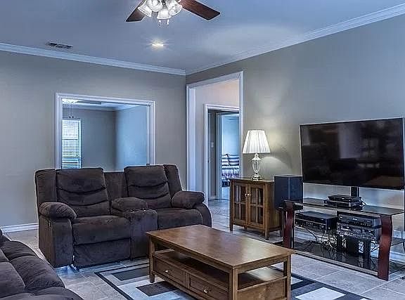 5th image of 5709 Carmel Ct