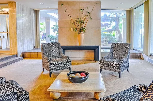 Sold by Charles Rutenberg Realty, Inc. | media 13