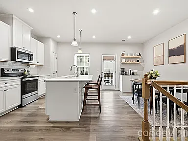 2409 Autumn Olive Ln — Photo 5