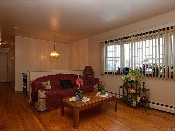 4th image of 609 N Jefferson Ave