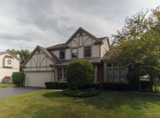 1202 Sandhurst Dr, Buffalo Grove, IL