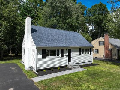 32 Miles Standish Drive, West Hartford, CT, 06107