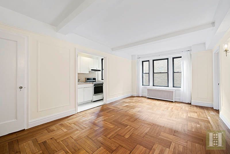 1st image of 127 W 96th St APT 12E