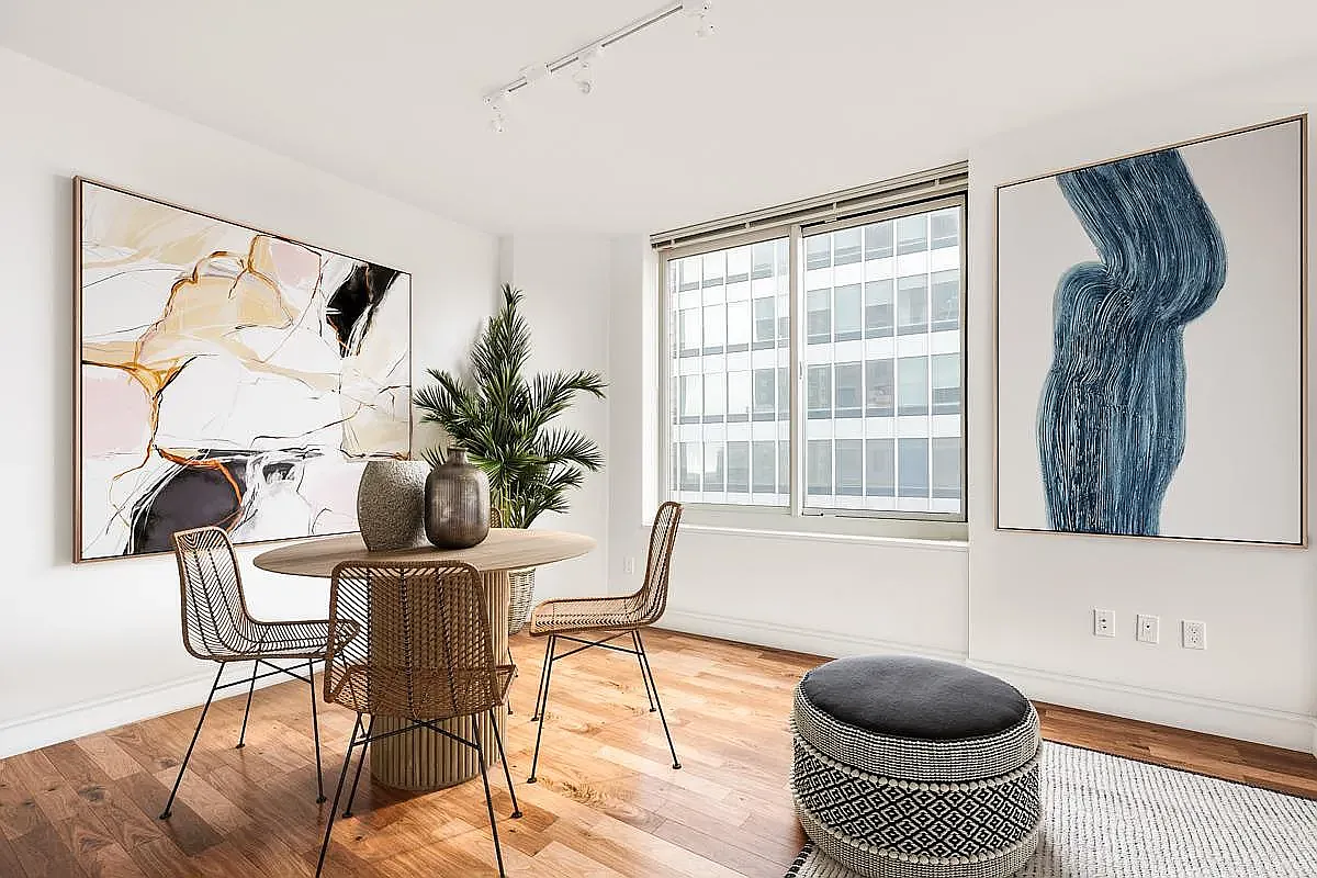 10 Liberty Street — Photo 3