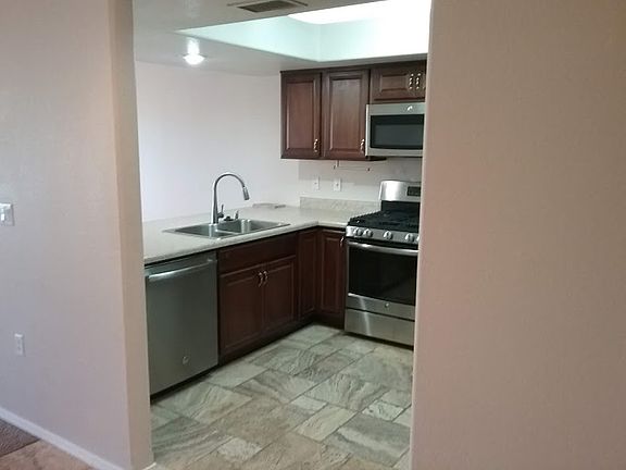 Kitchen entry