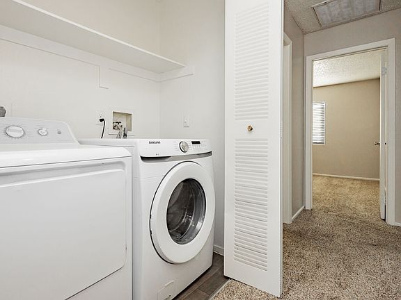 5th image of 5331 Pioneer Ave APT 201