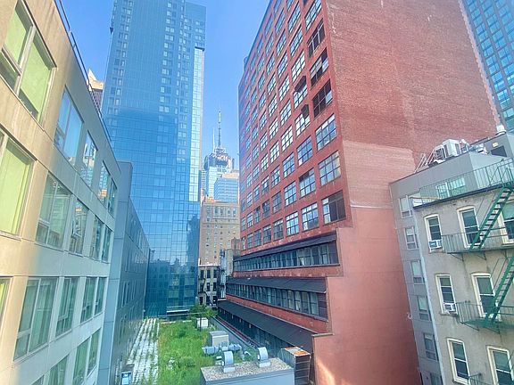 5th image of 328 W 44th St APT 56