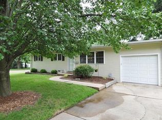 2460 Flamingo Dr, Florissant, MO