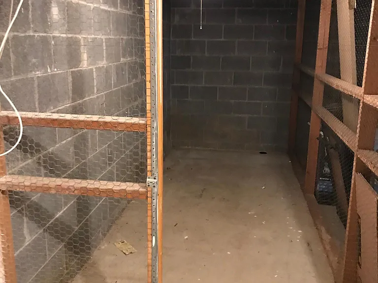2375 Walton Blvd #24 — Photo 16