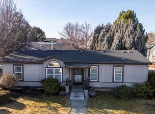 2380 SW Phlox Pond Dr, Redmond, OR 97756