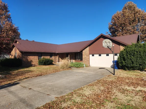 736 W College Street, Greenfield, MO 65661