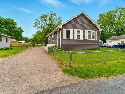 3307 Brookfield Ave, Kalamazoo, MI, 49048